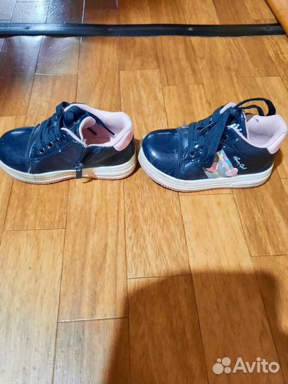 Обувь на девочку 24 размер