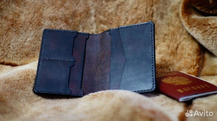 Обложка на паспорт. Кожа