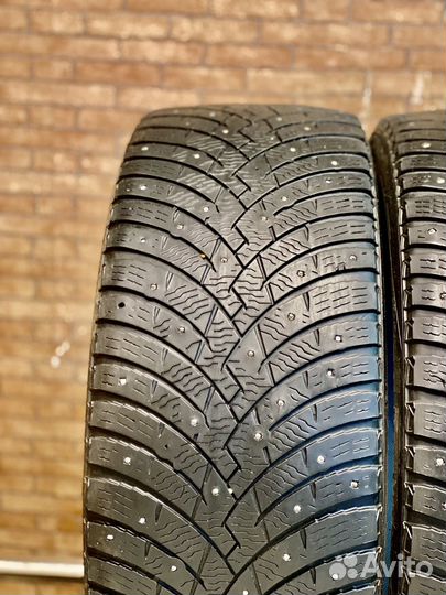 Pirelli Scorpion Ice Zero 2 245/45 R20