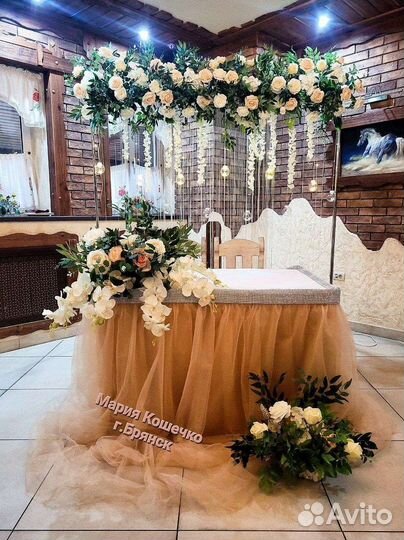 Свадебное оформление/ Пирамида из шампанского