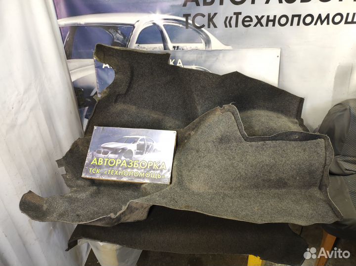 Обшивка багажника Audi 100 C4