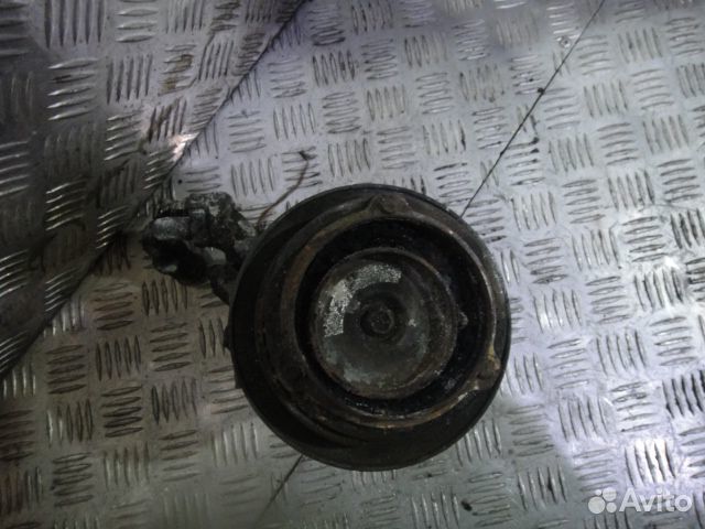 Компрессор кондиционера Pajero (00-06) на запчасти