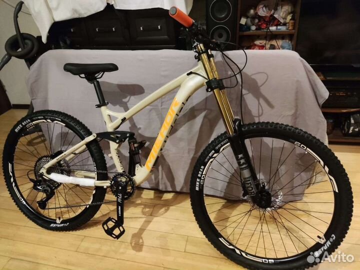 Горный DH велосипед двухподвес