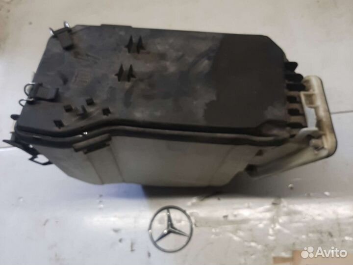 Корпус блока сам переднего мерседес глк204
