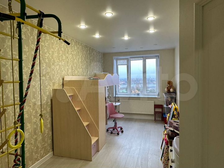 3-к. квартира, 82 м², 8/9 эт.