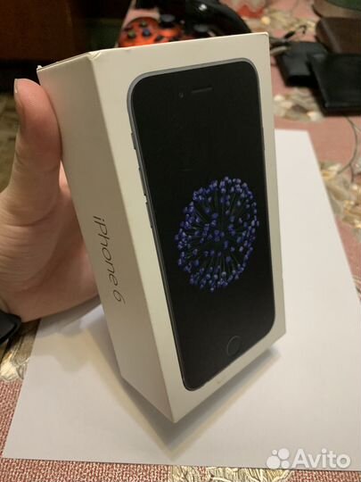 Коробка от iPhone