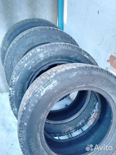 Yokohama Advan Winter 195/65 R15 35J