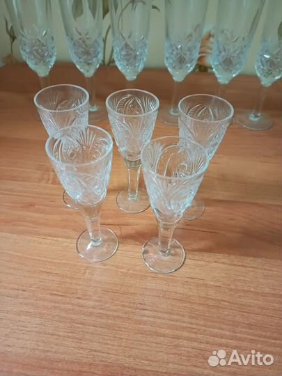 Хрустальные бокалы, рюмки, фужеры