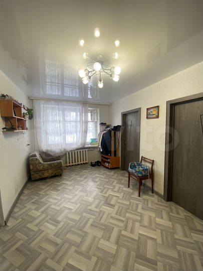 3-к. квартира, 42,4 м², 1/3 эт.