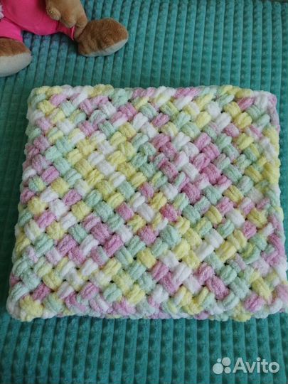 Плед детский вязаный ручная работа