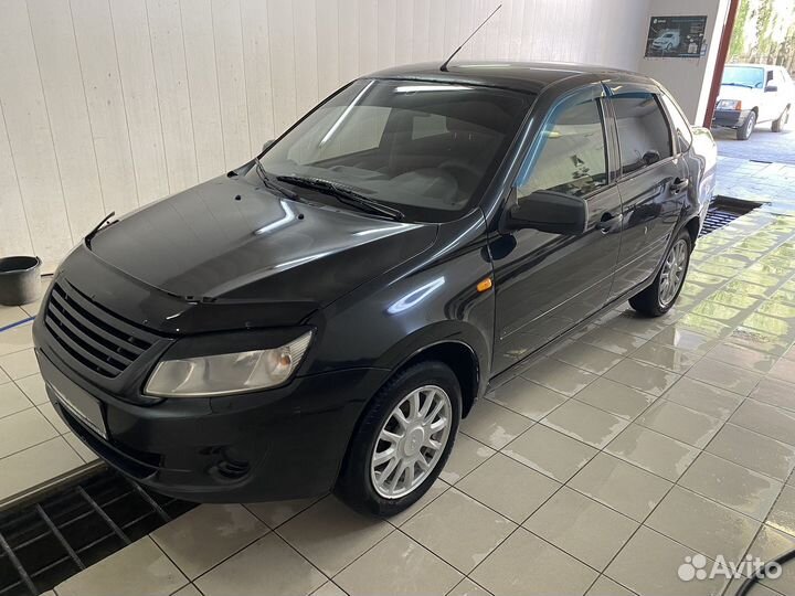 LADA Granta 1.6 МТ, 2014, 200 100 км