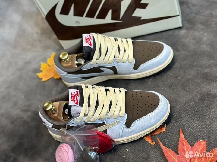 Кроссовки Nike Air Jordan 1 Low Travis Scott