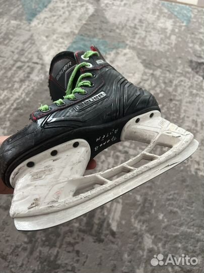 Хоккейные коньки bauer