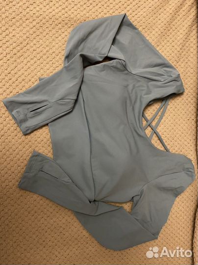 Топ спортивный новый