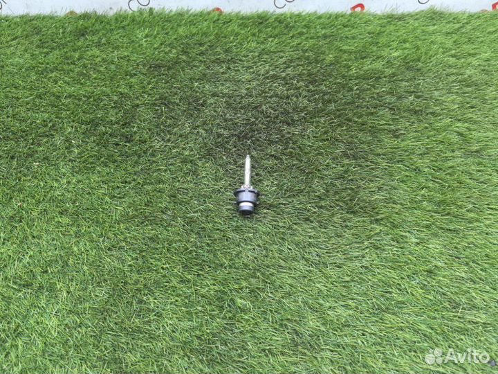 Лампа ксеноновая Mazda Axela blefw 2009