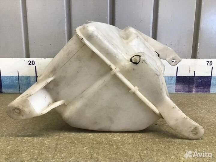 Бачок омывателя лобового стекла Lexus RX 300 1998