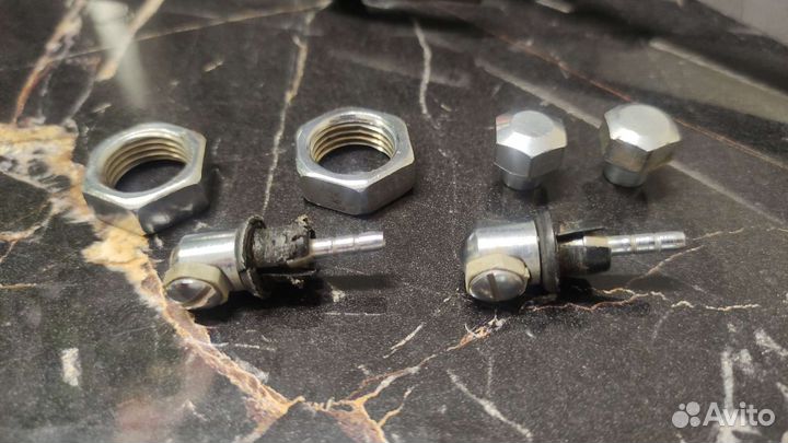 Поводки Bakony, форсунки, гайки, дворники