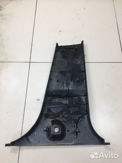 Обшивка стойки средняя левая нижняя