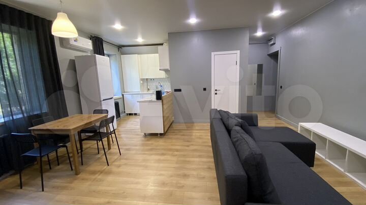 2-к. квартира, 50 м², 1/3 эт.