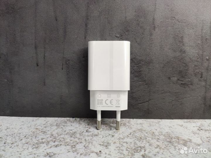 Сетевое зарядное устройство ZMI TypeC 20W HA716