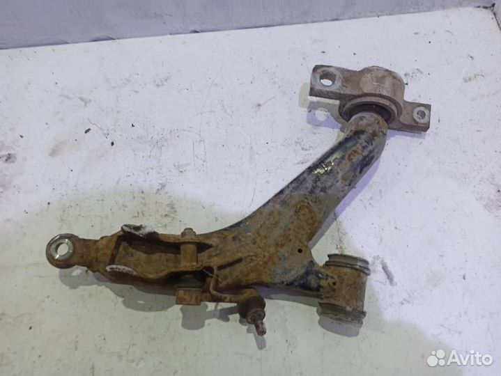 Рычаг передний правый нижний
