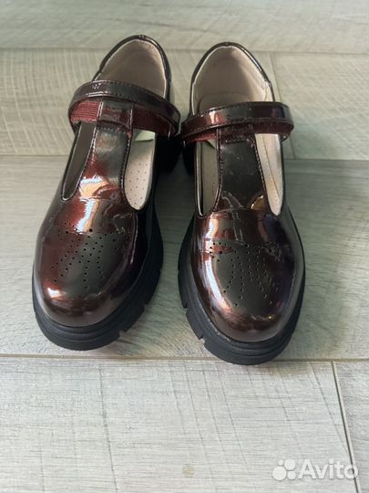Туфли для девочки 35