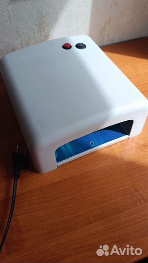 Уф лампа для ногтей