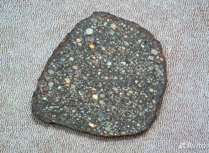 Метеорит Limon Verde 017 (L3,S3,W1) Чили