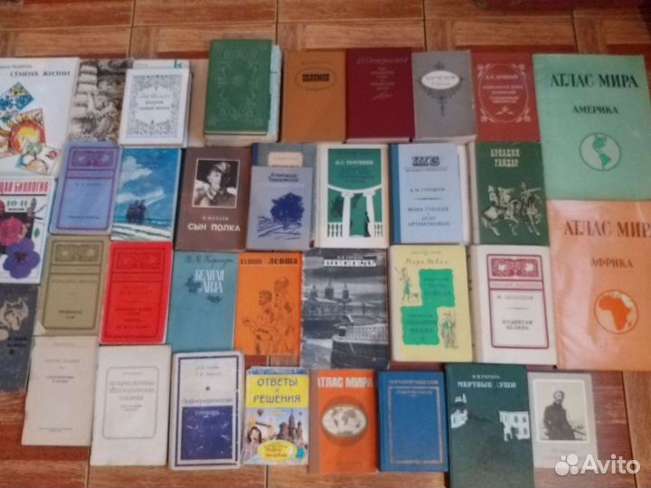 Школьная библиотека