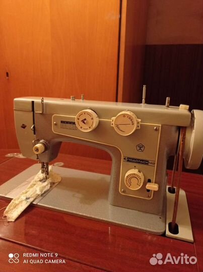 Швейная машина подольск ножная
