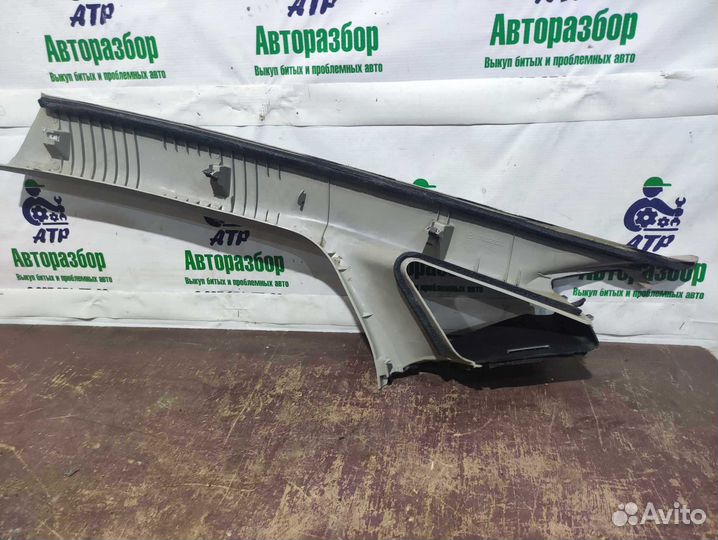 Обшивка передней правой стойки Mazda CX-7