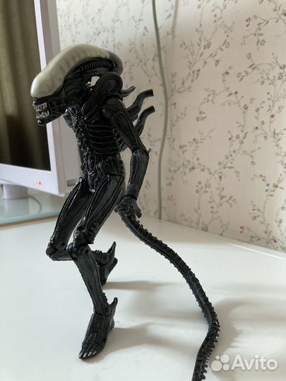 Фигурка Чужой Alien от Neca