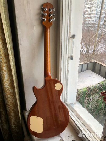 Электрогитара Epiphone Les Paul Standard
