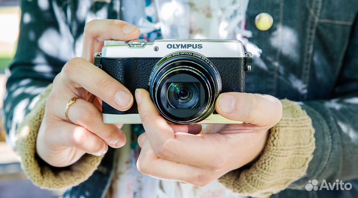Olympus Stylus SH-1