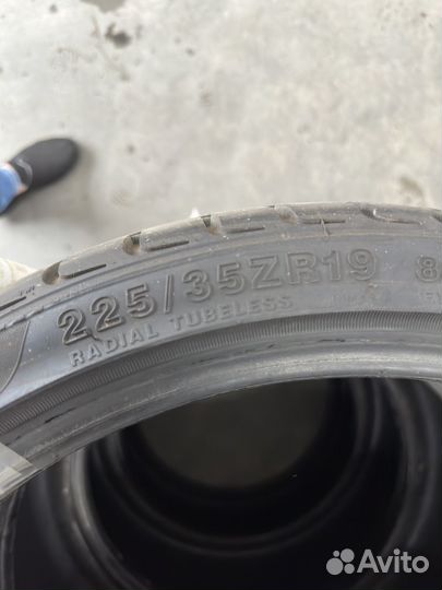 Kinforest KF-550 225/35 R19