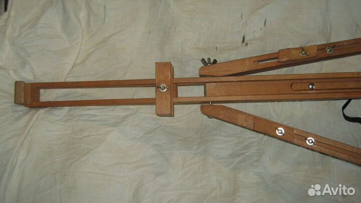 Мольберт тренога