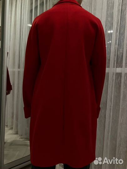 Красное пальто