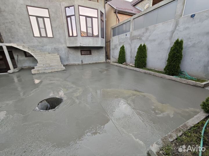 Наливные полы стяжка комнат дворов