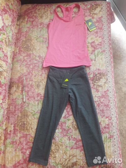 Костюм для спорта xs