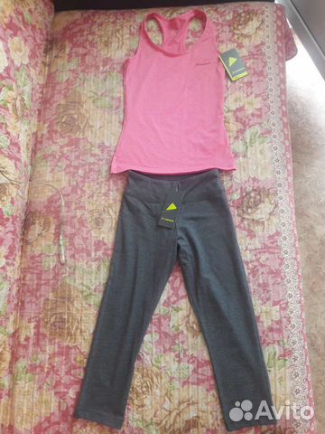Костюм для спорта xs