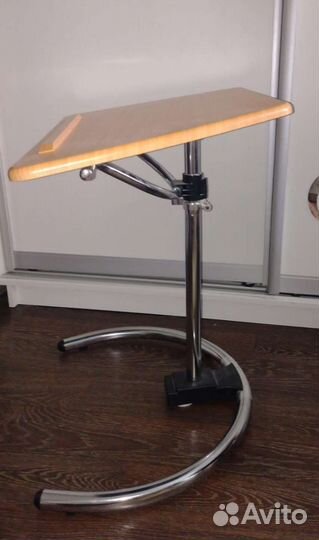 Столик для ноутбука