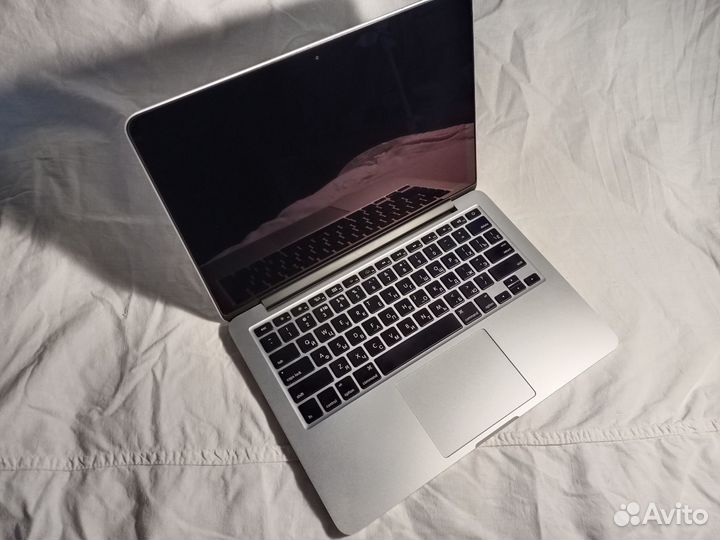 MacBook Pro 13 2015 Retina i5/8Gb/512Gb