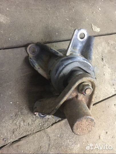 Подушка двс правая опора Kia ceed Jd Hyundai i30