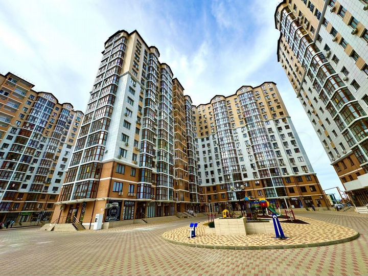 2-к. квартира, 62 м², 8/16 эт.