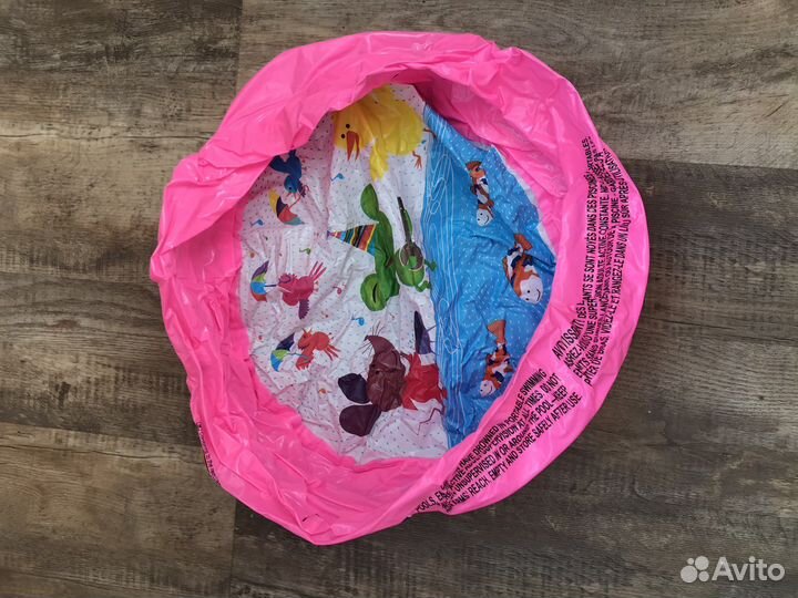 Детский надувной бассейн