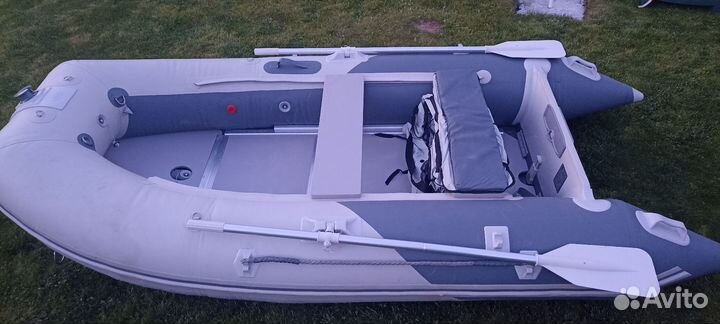 Надувная лодка Badger FL300