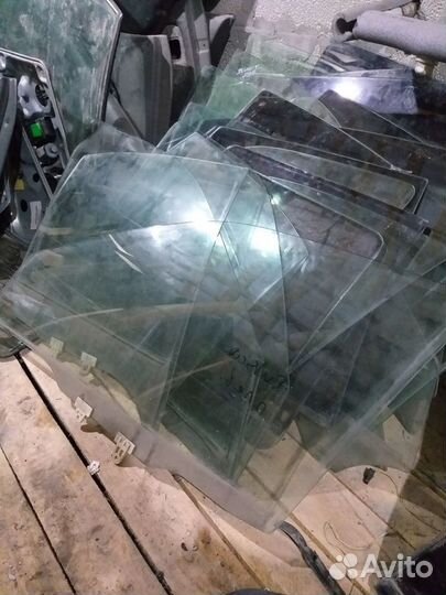 Стекло переднее левое Nissan Pulsar