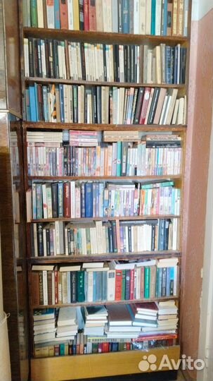 Книги разных жанров и направлений