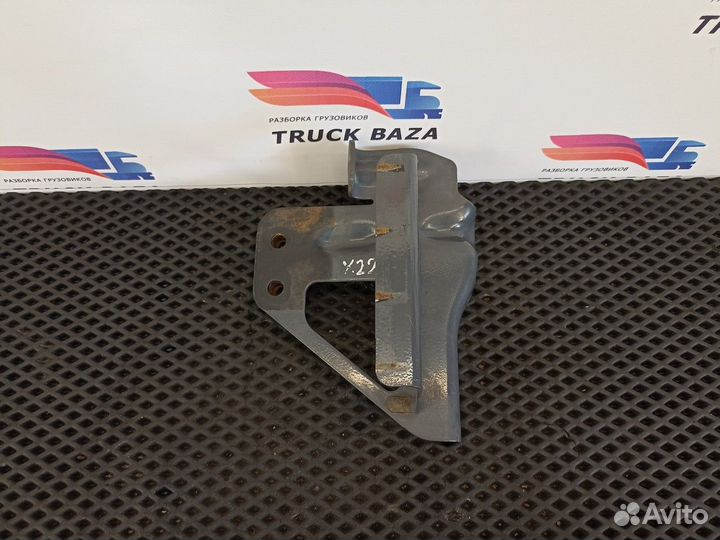 Кронштейн бампера правый Daf XF106