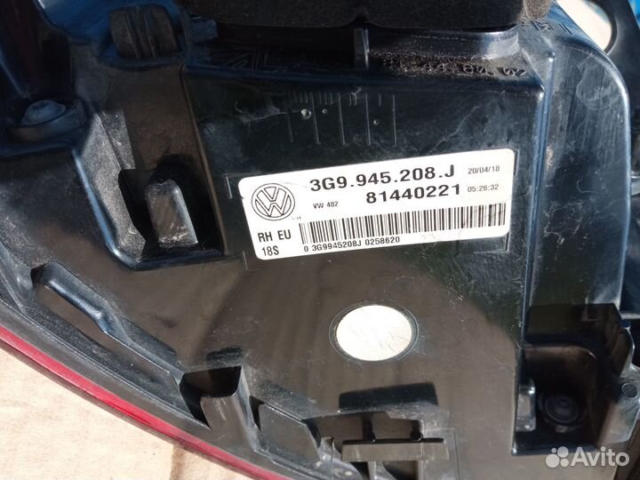 Фонарь задний правый наружный VW Passat B8